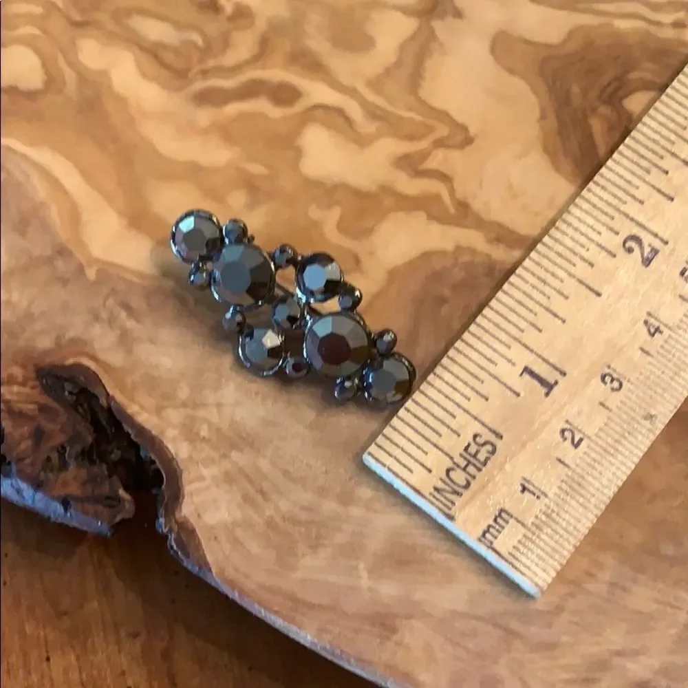 Elegant & Simple Black Rhinestone Brooch